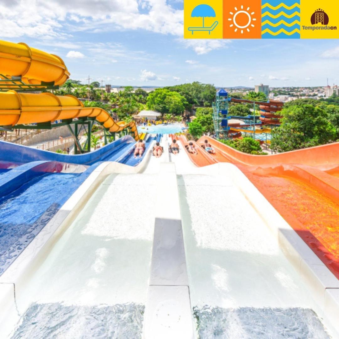 Piazza Com Acesso Ao Acqua Park Aparthotel Caldas Novas Exterior photo